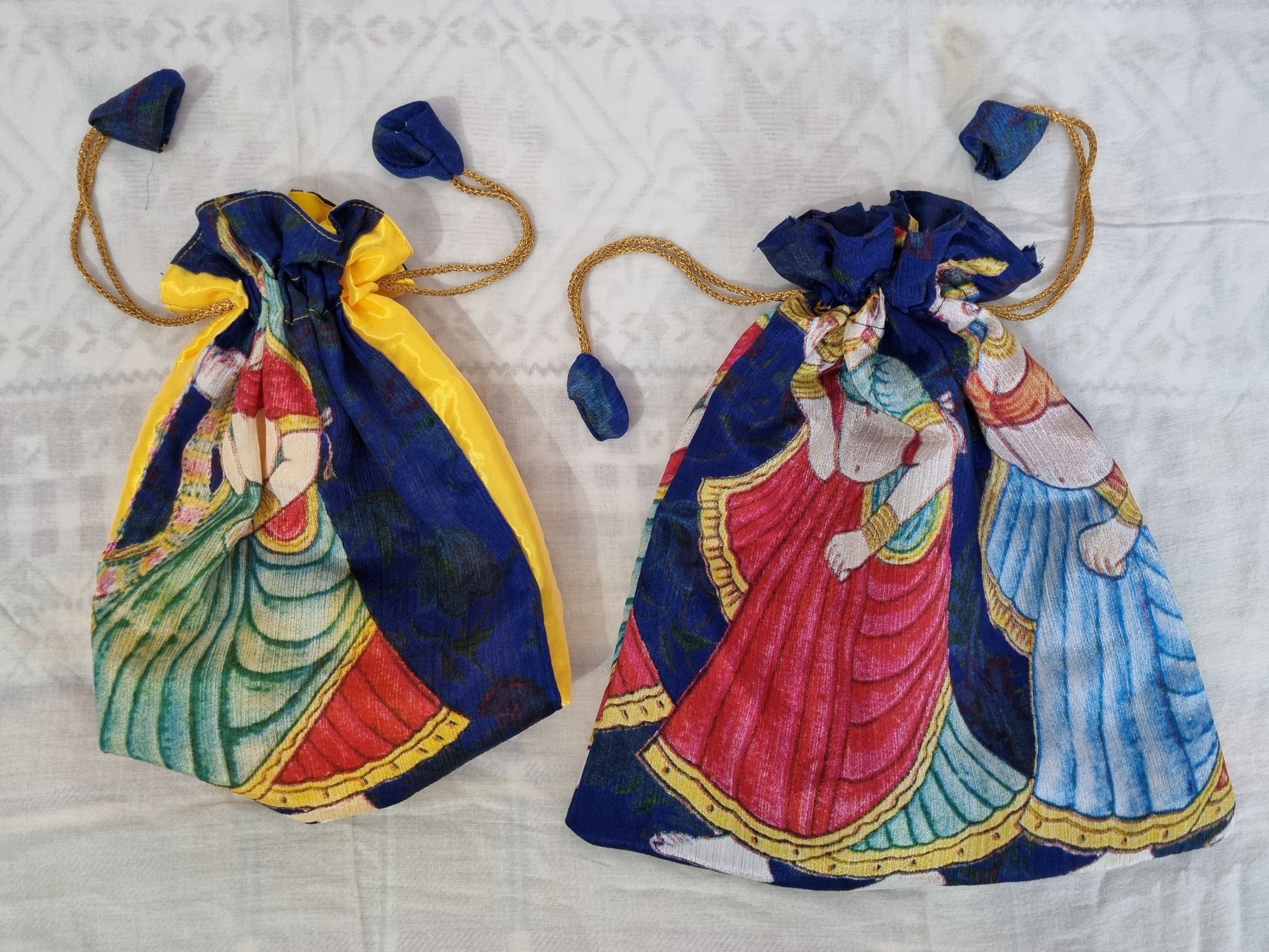 DANCING LADIES Artisan Bag